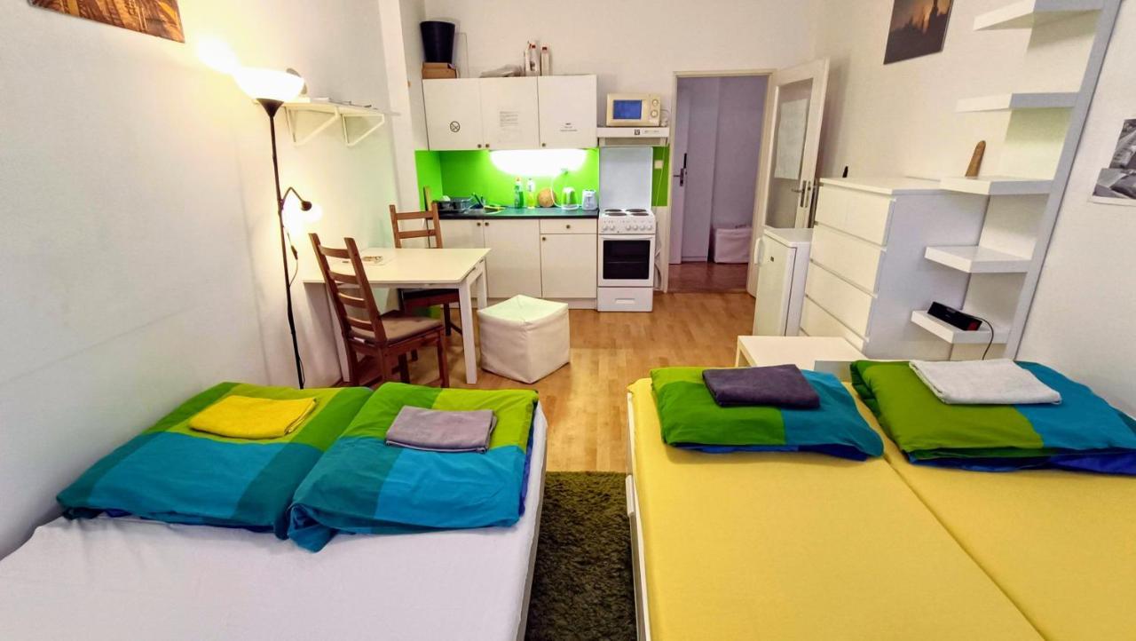 Nice Apartment By The Center Praga Exterior foto
